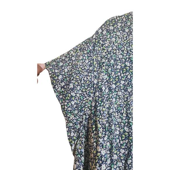 Anne Carson Woman's Short Sleeve High-Low Top Plus Size 3X Ditzy Floral Spring - Picture 4 of 10